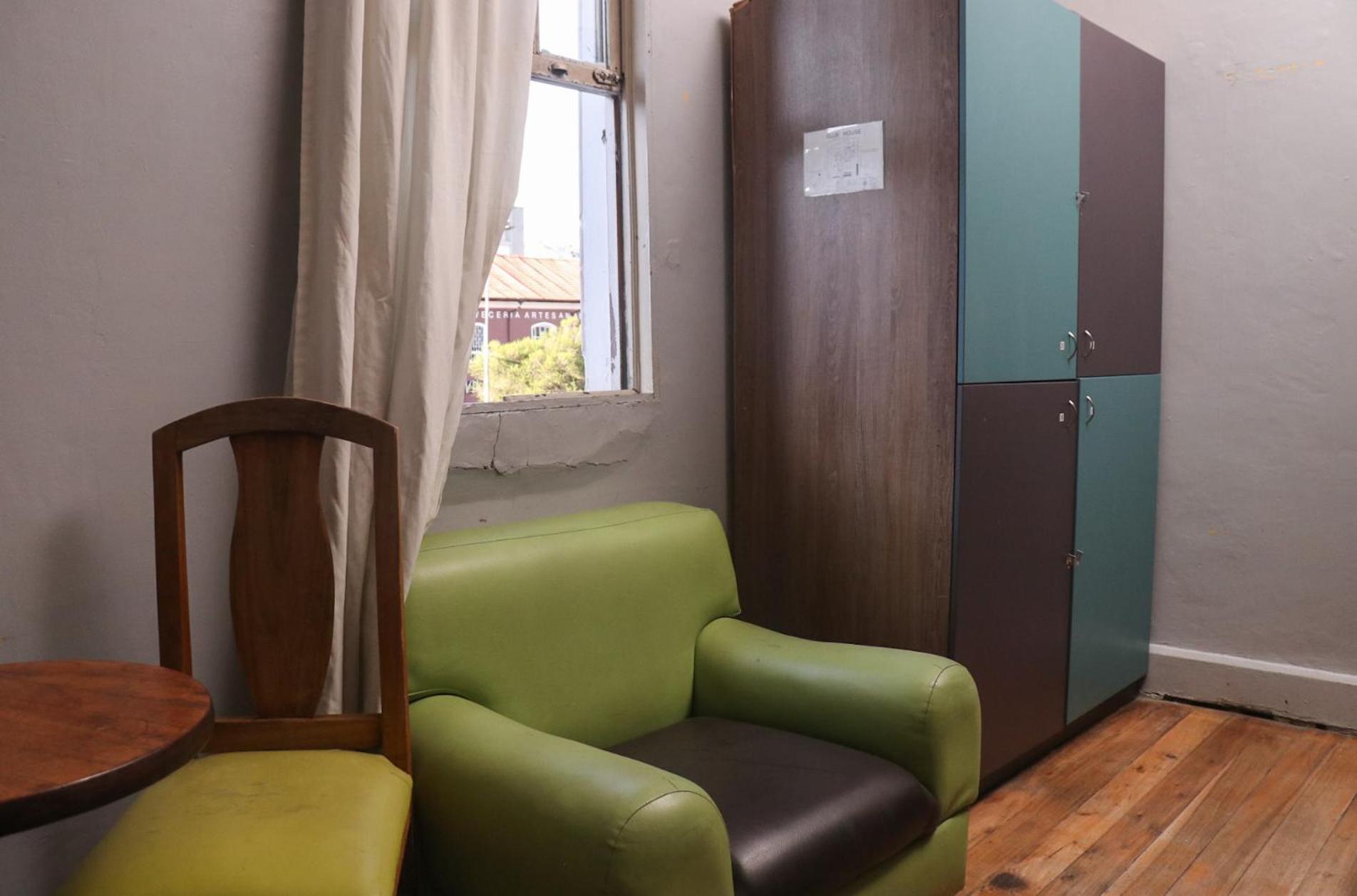 Blue House Youth Hostel Quito Exterior photo